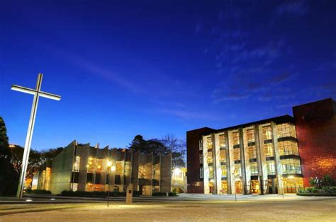 Pontifícia Universidade Católica do Paraná – PUC/PR .